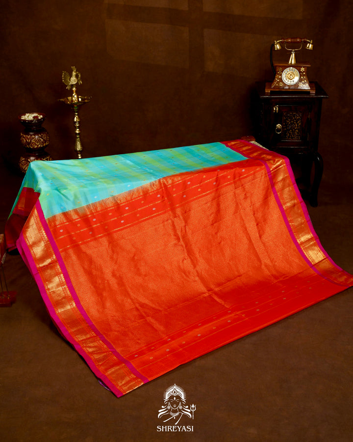Handloom Pure Gadwal Silk Saree with Contrast Pallu & Full Bhuti Blouse