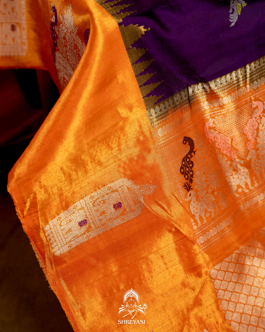 Handloom Pure Gadwal Silk Saree with Tissue Border & Contrast Full Bhuti Silk Blouse