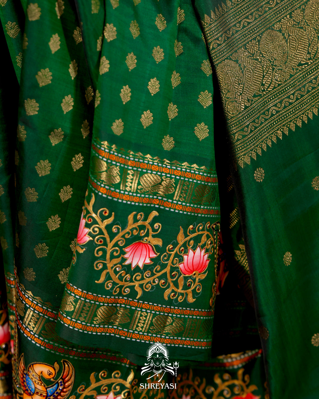 Handloom Pure Kanjivaram Silk Saree in Real Zari with Tanjore Kili and Kamalam Artwork