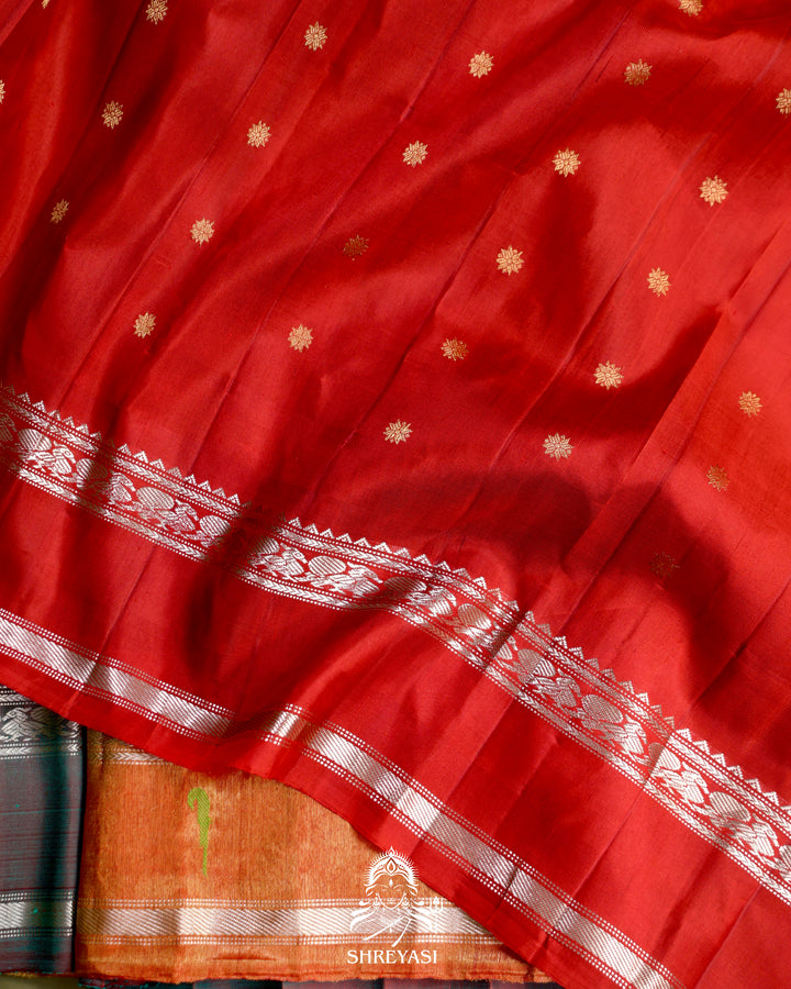 Handloom Pure Gadwal Silk Saree with Paithani Muniya Tissue Borders
