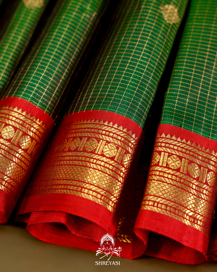 Kanjivaram Silk Saree with Real Zari and Vairoosi Weaving