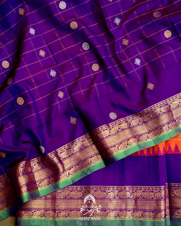 Handloom Pure Gadwal Silk Saree with Kuttu Korvai Border and Contrast Bhuti Blouse