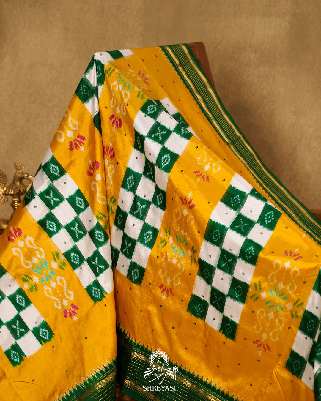 Handloom Pure Pochampally Double Ikkat Silk Saree with Kanchi Borders