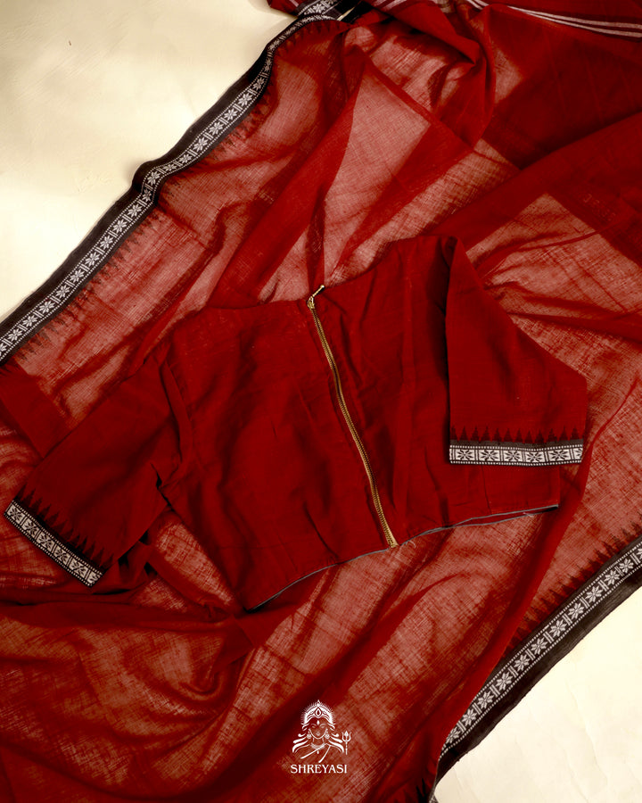 Handloom Bawan Buta cotton saree with contrast borders and a soft breathable drape
