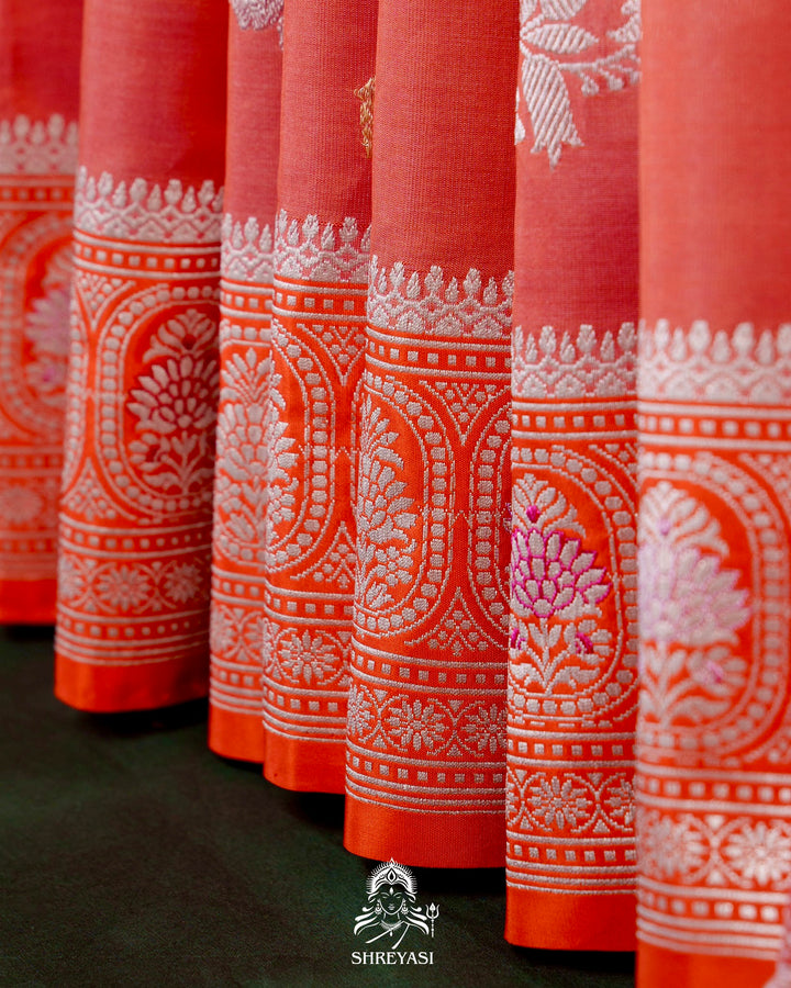 Handloom Pure Banarasi Ektara Kora Silk Saree with Kadiyal Border