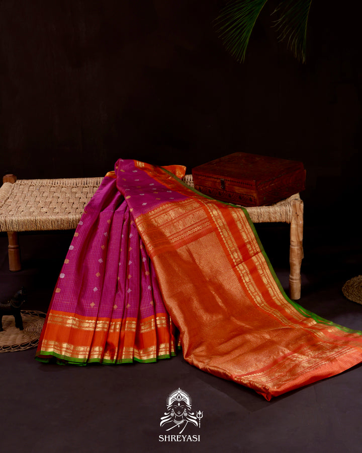 Handloom Pure Gadwal Silk Saree with Kuttu Korvai Border