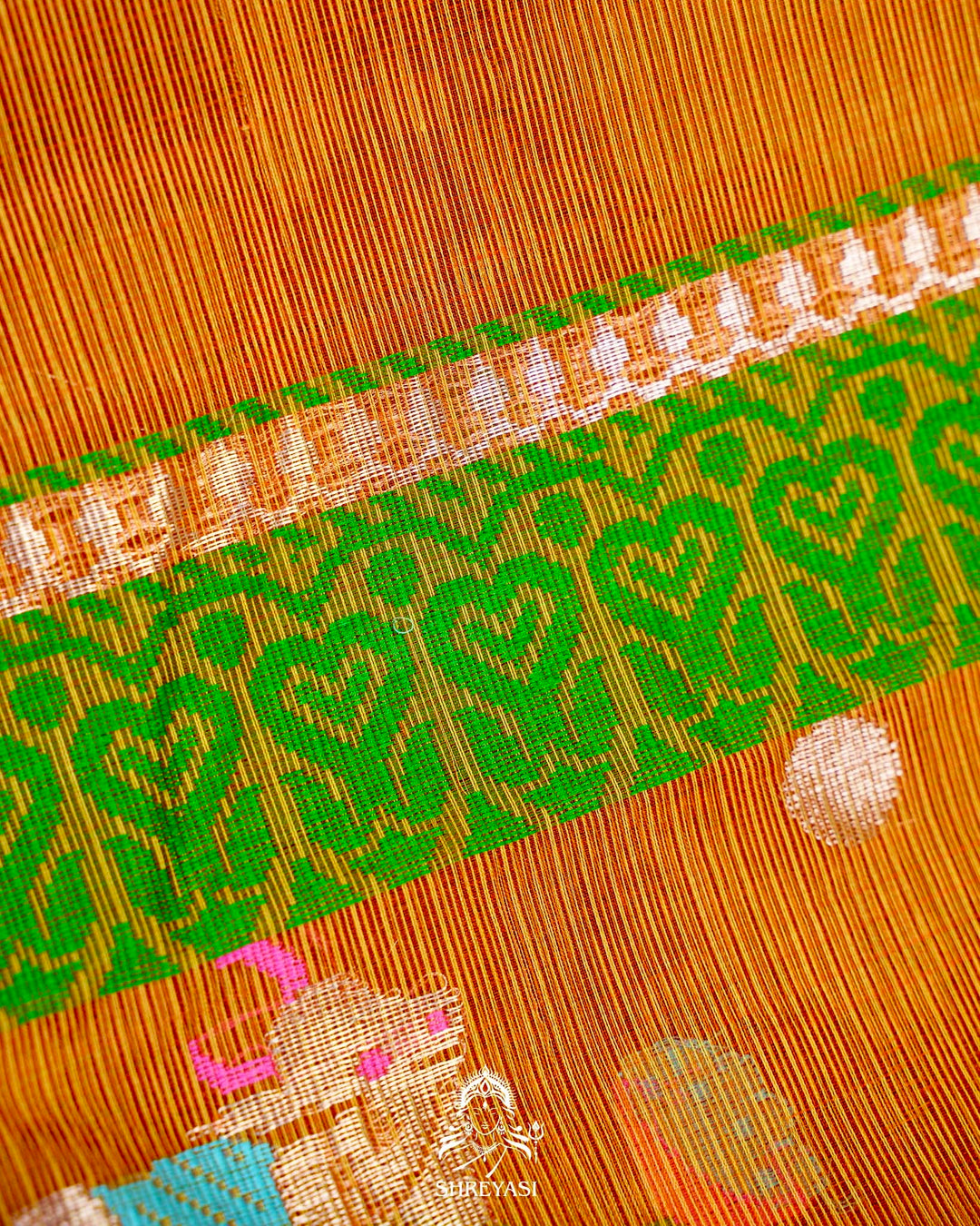 Handloom Pure Zari Kota Saree with Contrast Blouse