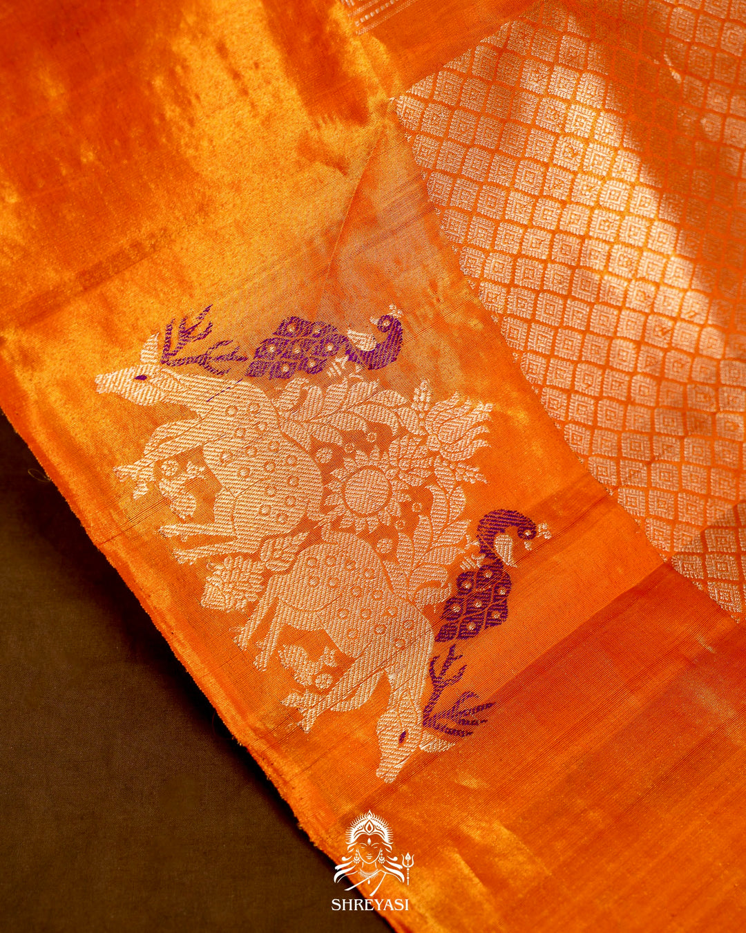 Handloom Pure Gadwal Silk Saree with Tissue Border & Contrast Full Bhuti Silk Blouse