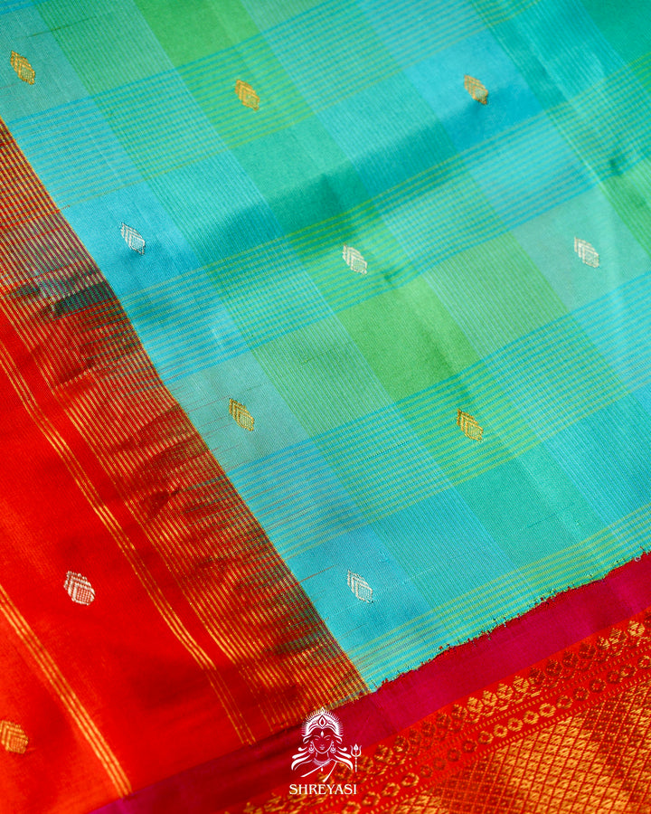 Handloom Pure Gadwal Silk Saree with Contrast Pallu & Full Bhuti Blouse