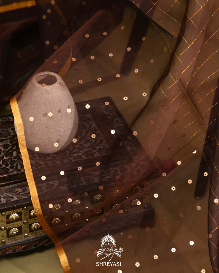 Muslin Jamdani Saree with Needle Weaving and Paithani Tissue Pallu