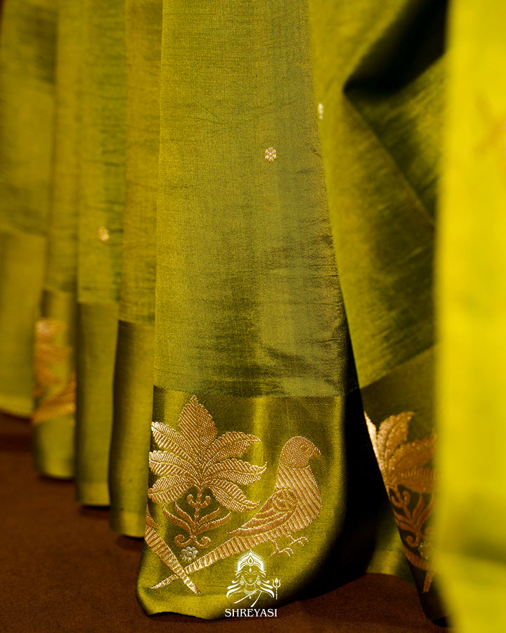 Pure Banarasi Soft Silk Saree with Mashru Border
