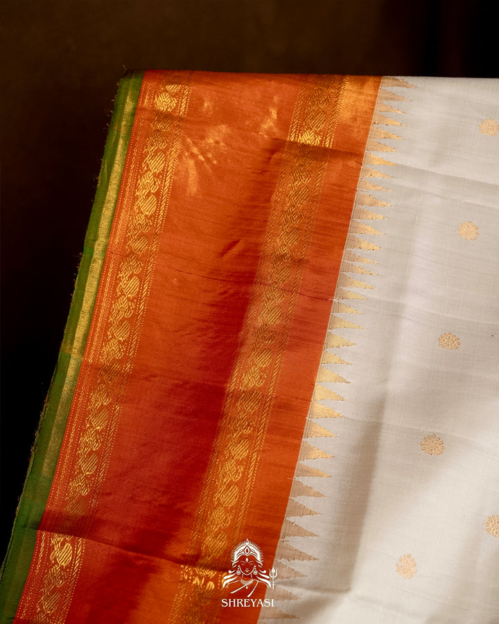 Handloom Pure Gadwal Silk Saree with Tissue Kuttu Border and full Bhuti Silk Blouse