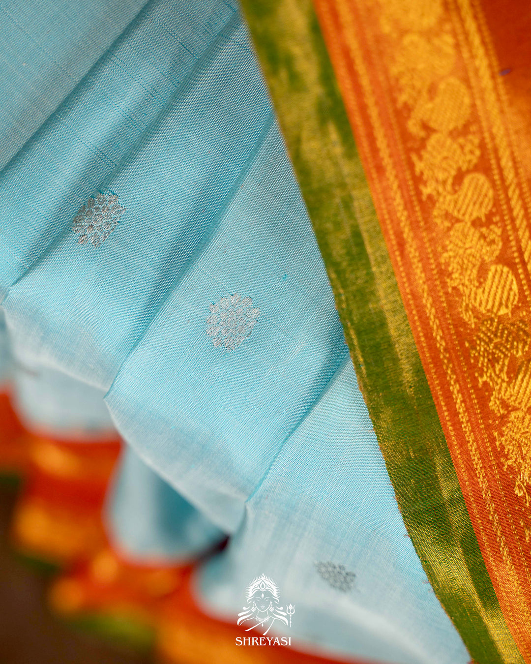 Handloom Pure Gadwal Silk Saree with Tissue Kuttu Border and full Bhuti Silk Blouse