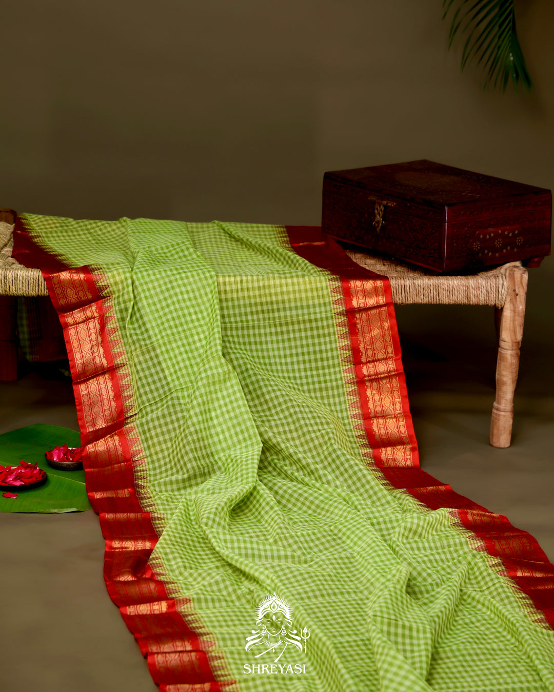 Handloom Pure Gadwal Cotton Saree with Contrast Silk Border and Zari Pallu