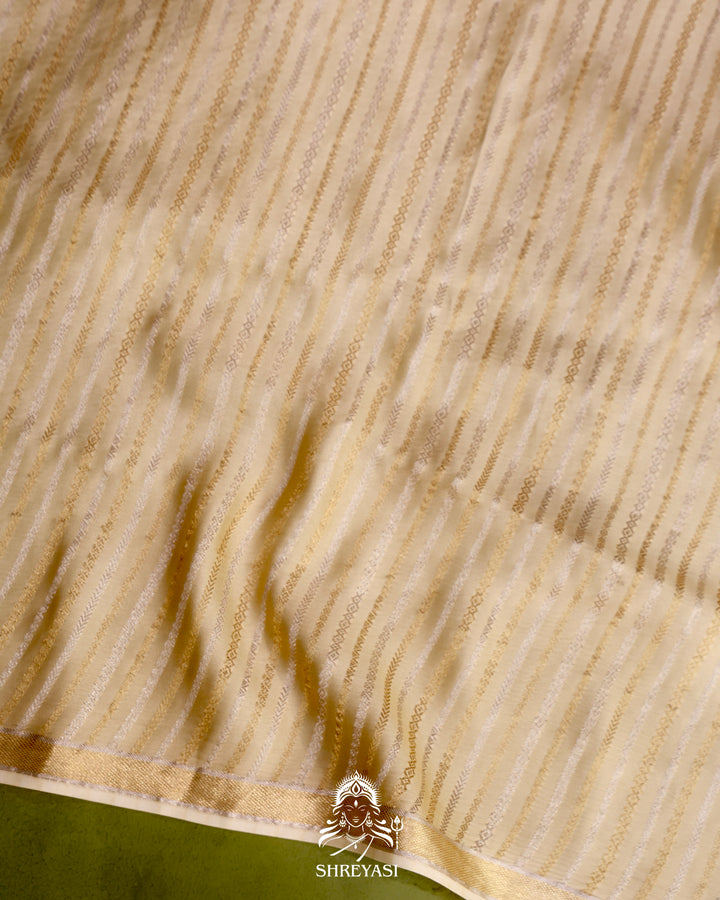 Handloom Pure Mashru Silk Saree with Sona Rupa Meenakari Bhutis and Nakshi Pallu