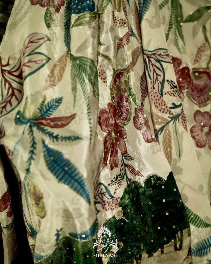 Pure Crepe Silk Storytelling Saree with Miniature Folklore Artwork