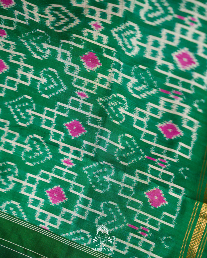 Handloom Pure Pochampally Double Ikkat Silk Saree with Kanchi Borders