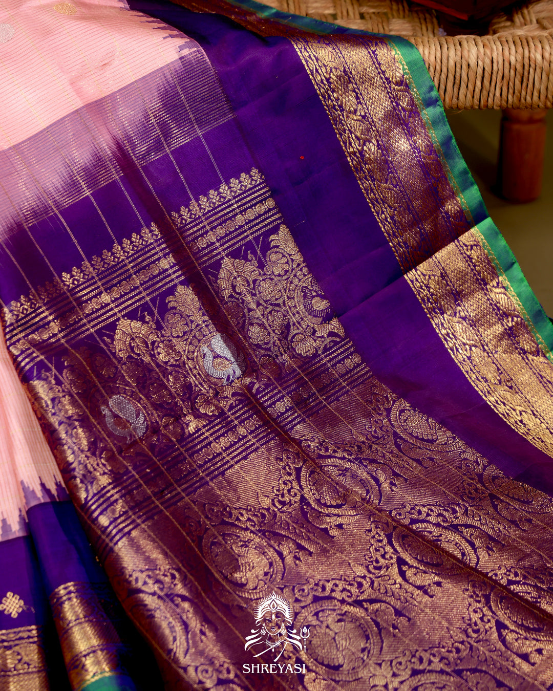 Gadwal Silk Saree with Kuttu Korvai Border and Contrast Checked Blouse