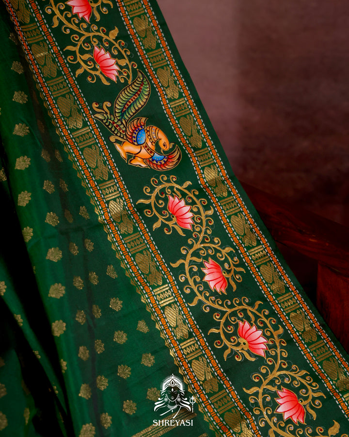 Handloom Pure Kanjivaram Silk Saree in Real Zari with Tanjore Kili and Kamalam Artwork
