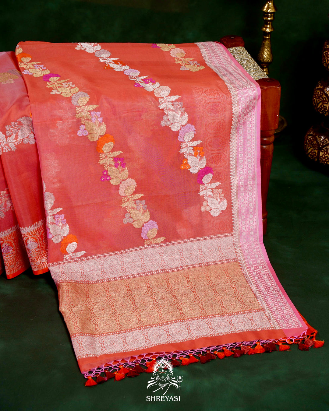 Handloom Pure Banarasi Ektara Kora Silk Saree with Kadiyal Border