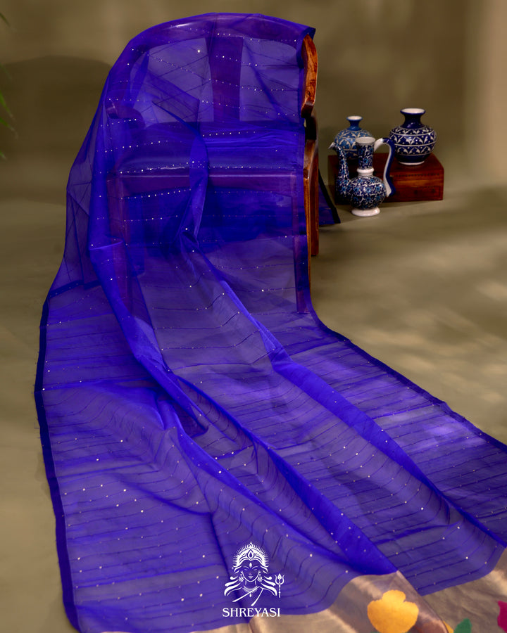 Muslin Jamdani Saree with Needle Weaving and Paithani Tissue Pallu