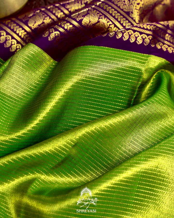 Kanjivaram Silk Saree With Real Zari in Vairoosi Weaving