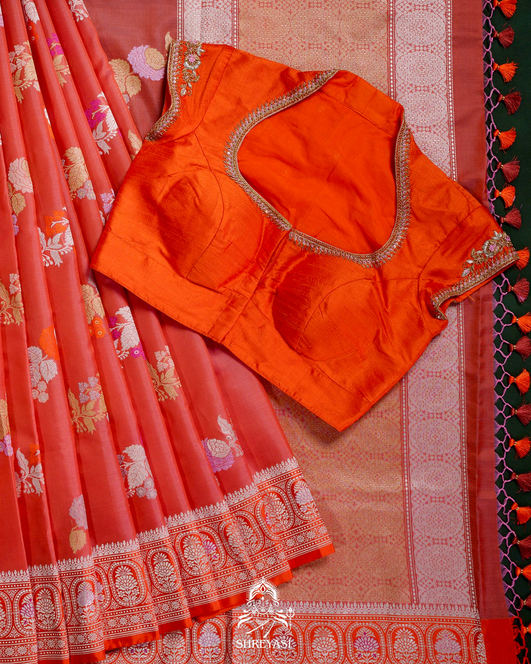 Handloom Pure Banarasi Ektara Kora Silk Saree with Kadiyal Border