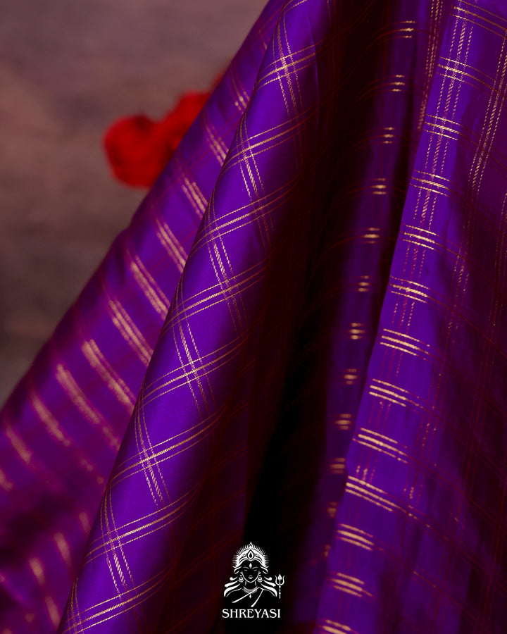 Handloom Pure Kanjivaram Silk Saree in Real Zari with Tanjore Kili and Kamalam Artwork