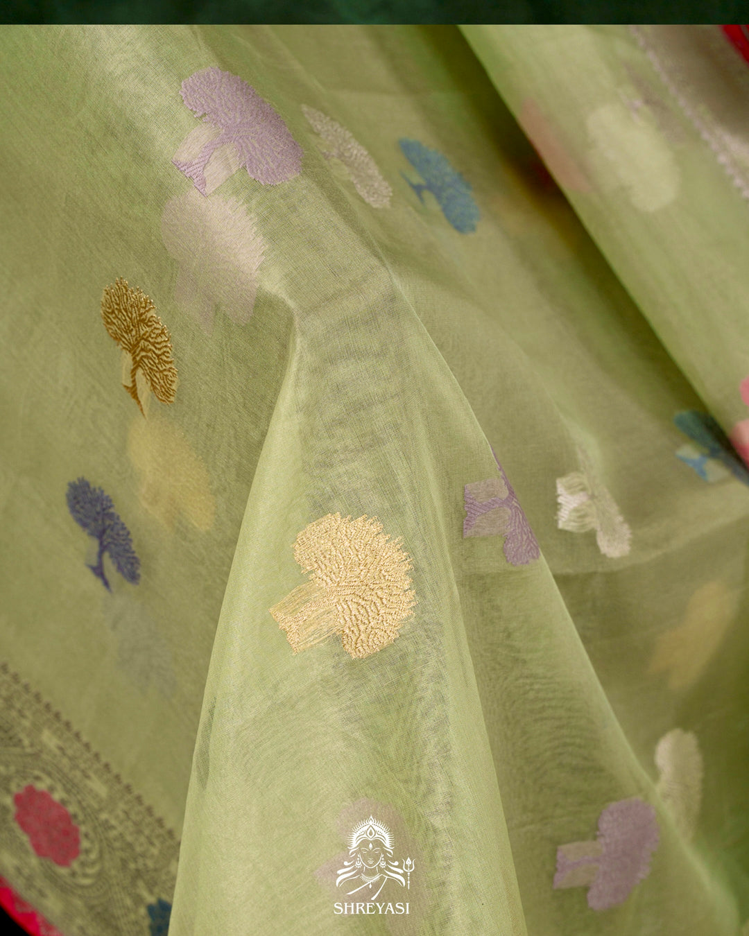 Handloom Pure Banarasi Ektara Kora Silk Saree with Meenakari Weaving & Embroidered Blouse