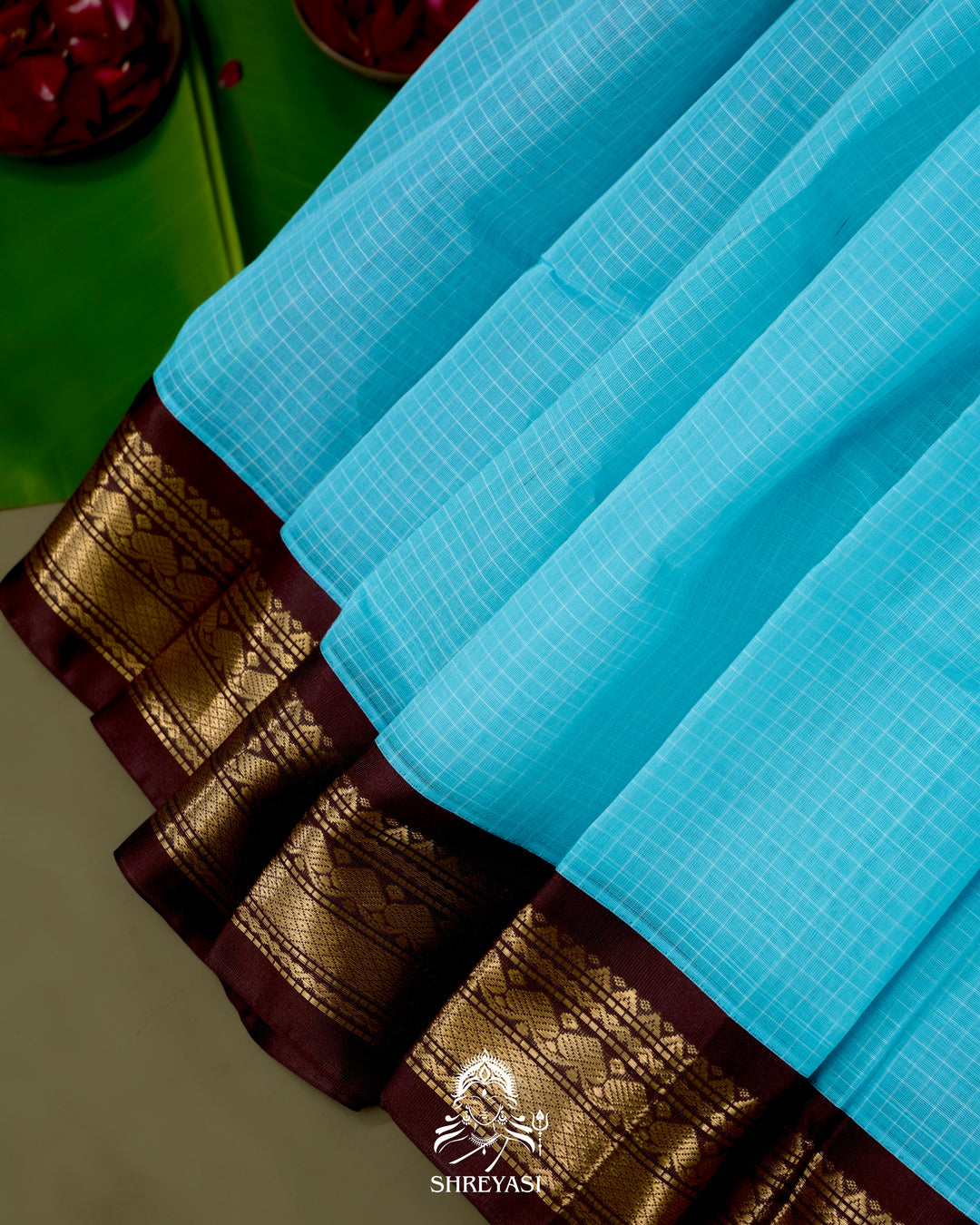 Handloom Pure Gadwal Cotton Saree with Contrast Silk Border and Zari Pallu