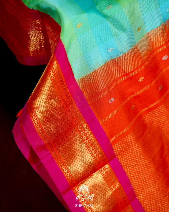 Handloom Pure Gadwal Silk Saree with Contrast Pallu & Full Bhuti Blouse