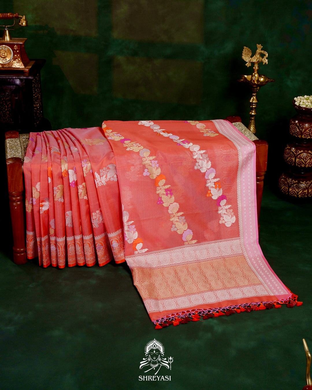 Handloom Pure Banarasi Ektara Kora Silk Saree with Kadiyal Border