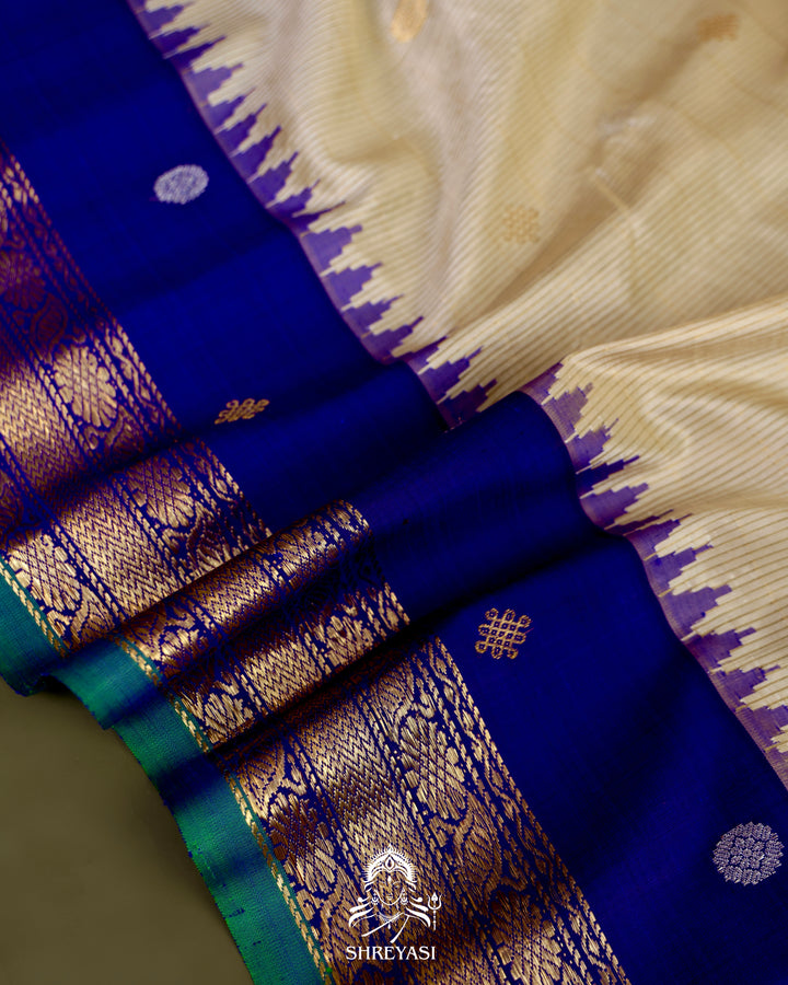 Handloom Pure Gadwal Silk Saree with Kuttu Korvai Border and Contrast Bhuti Blouse