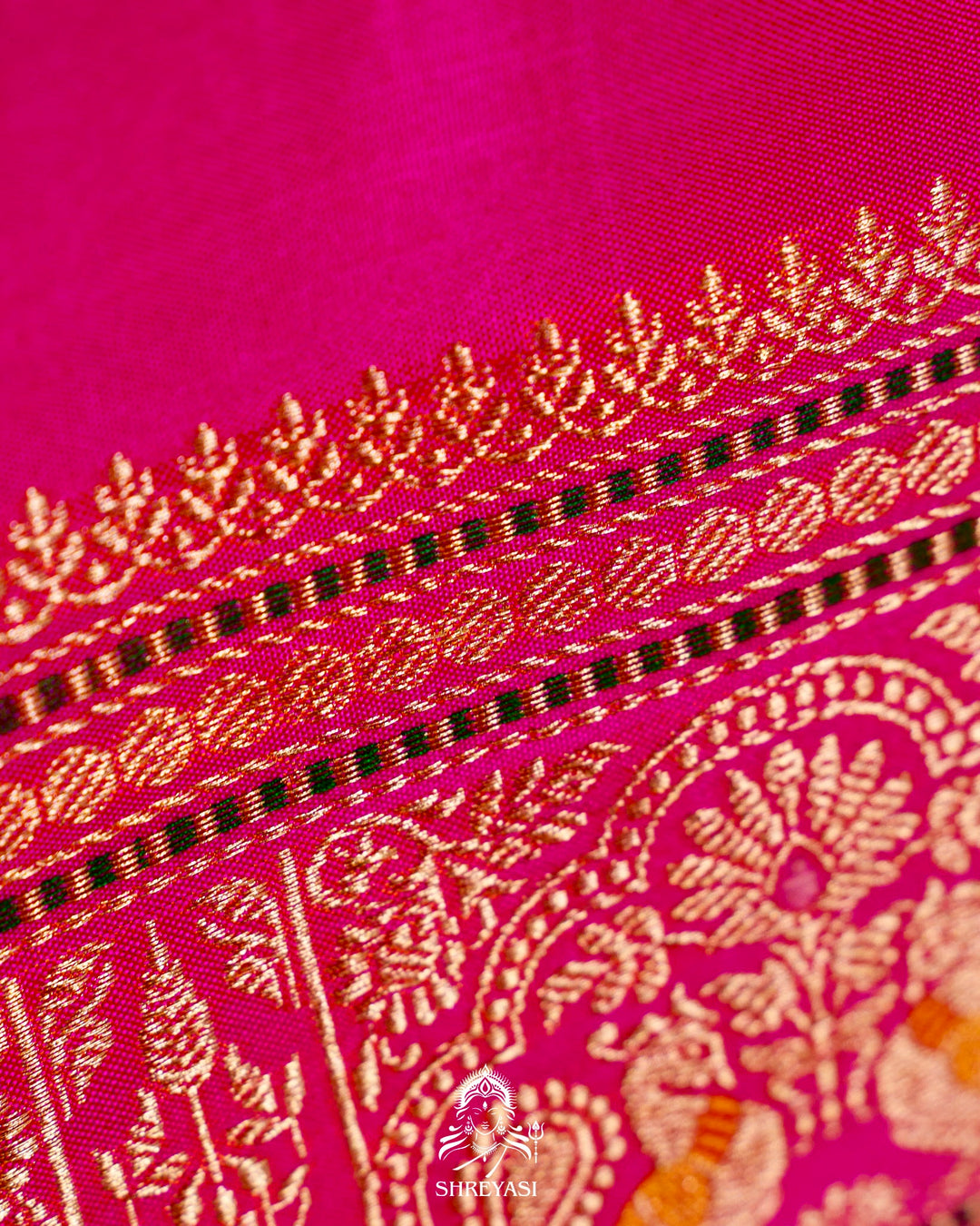 Banarasi Ektara Silk Saree with Kadwa Meenakari Weaving
