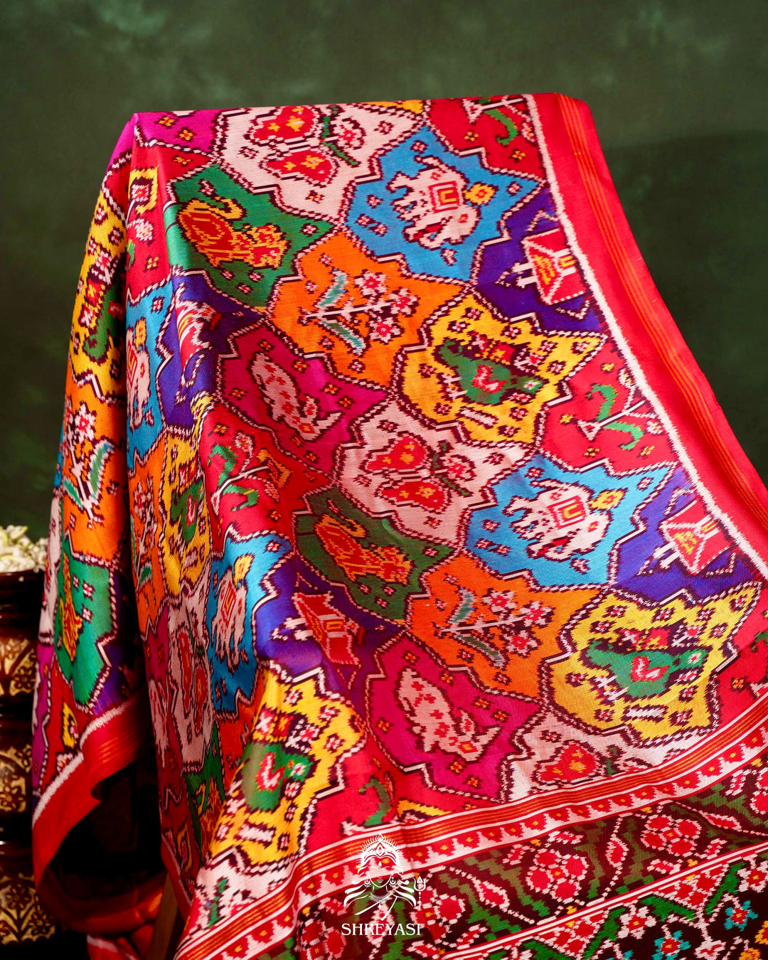 Multicoloured Handloom Pure Twill Patola Silk Saree