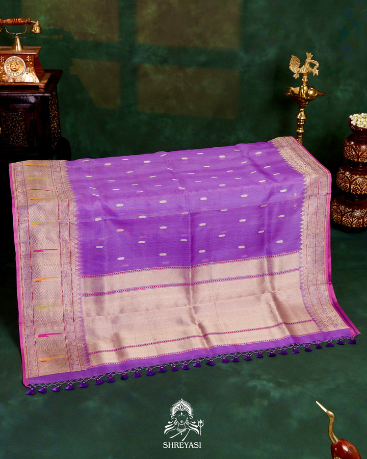 Handloom Pure Banarasi Kora Silk Saree with Kadwa Weaving and Hand Embroidered Maggam Work Blouse