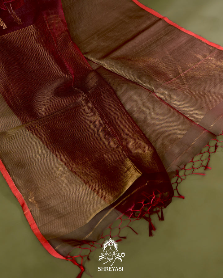 Handloom Pure Muslin Jamdani Saree in Full Jaal Needle Weaving