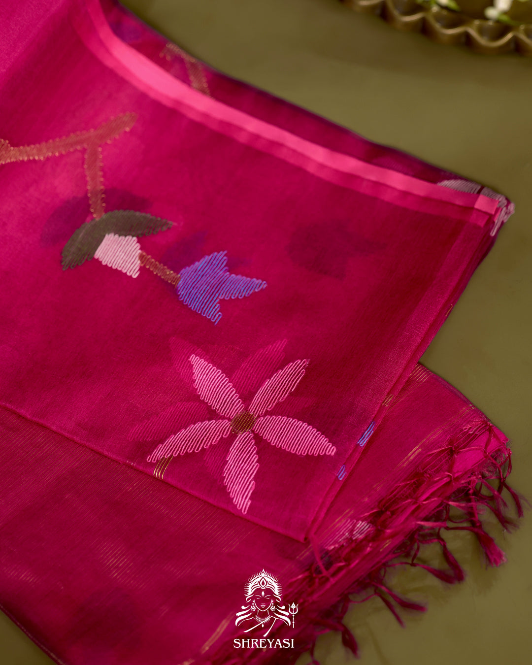 Handloom Pure Muslin Jamdani Saree in Full Jaal Needle Weaving