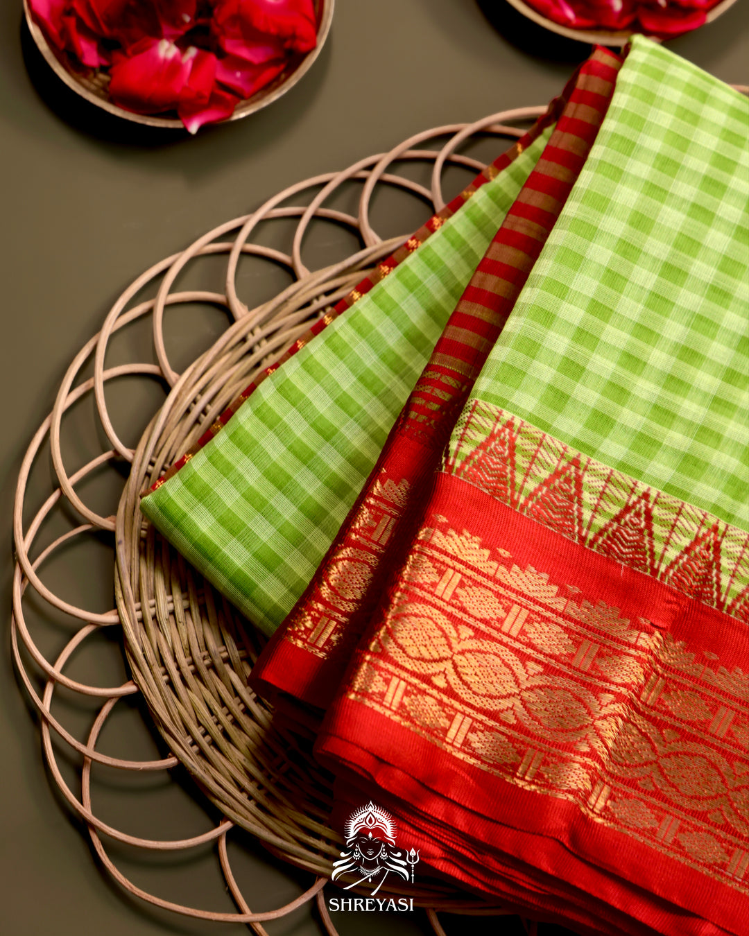 Handloom Pure Gadwal Cotton Saree with Contrast Silk Border and Zari Pallu