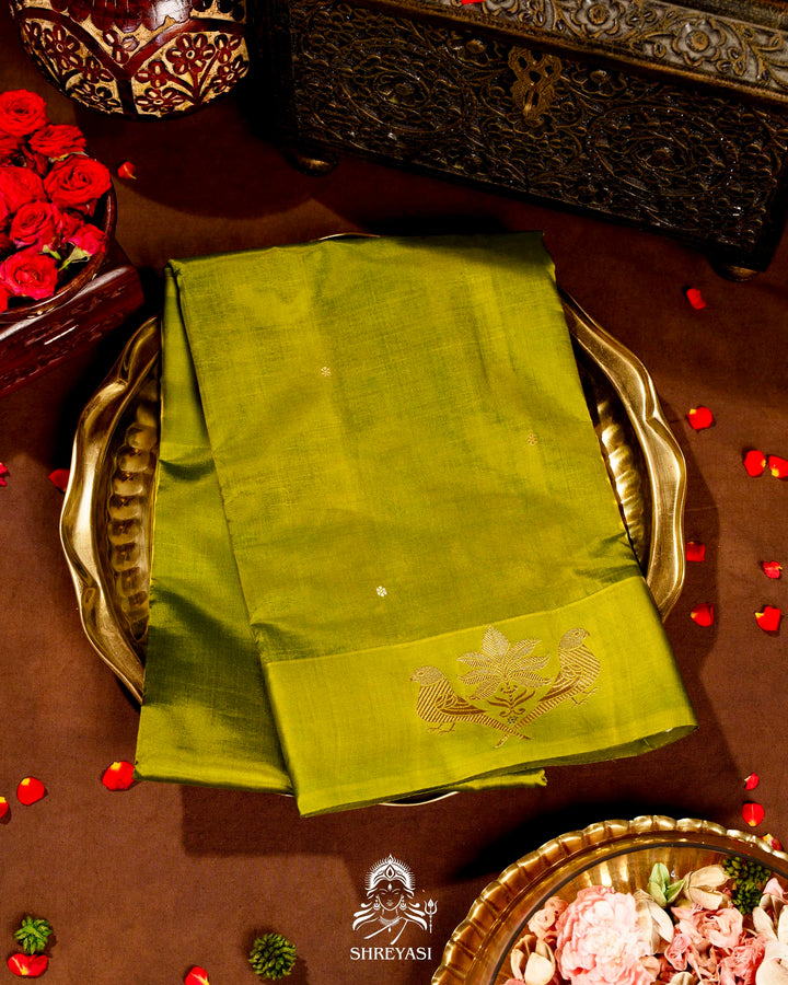 Pure Banarasi Soft Silk Saree with Mashru Border