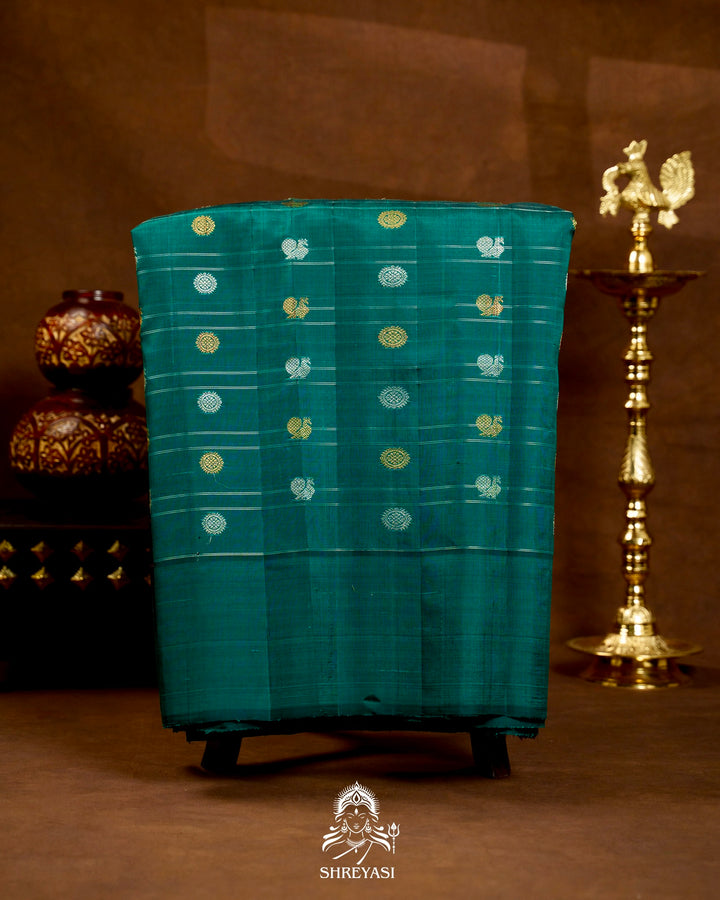Handloom Pure Gadwal Silk Saree with Kuttu Korvai Border, Zari Checks & Traditional Motifs