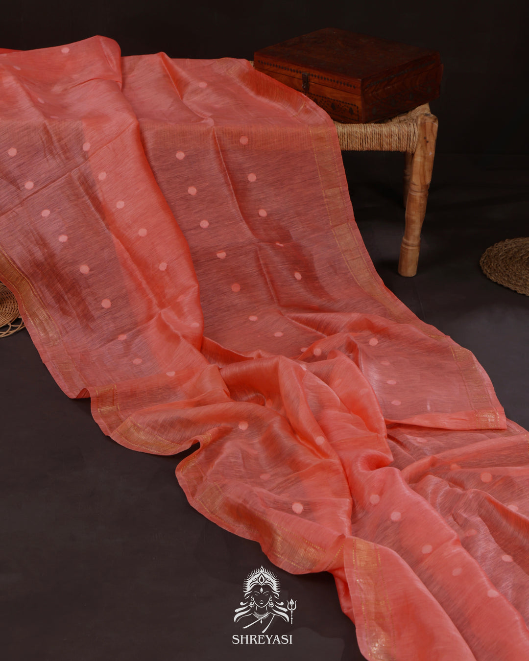 Handloom Pure Linen Saree with Zari Border
