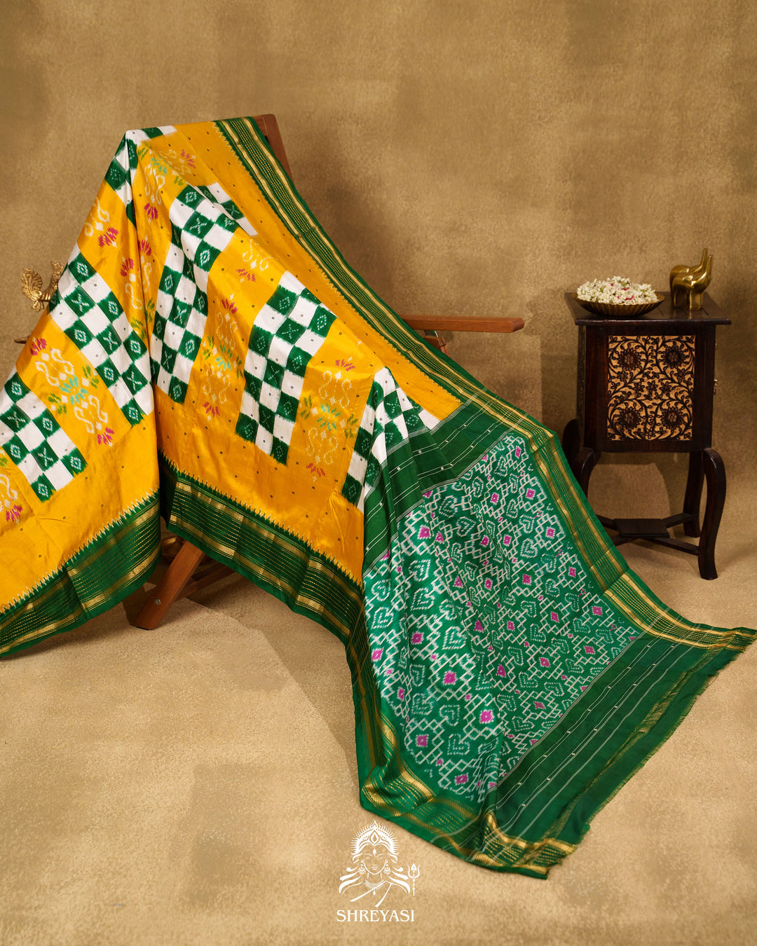Handloom Pure Pochampally Double Ikkat Silk Saree with Kanchi Borders