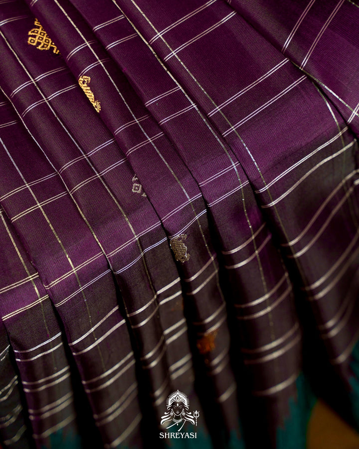 Handloom Pure Gadwal Silk Saree with Kuttu Korvai Border, Zari Checks & Traditional Motifs