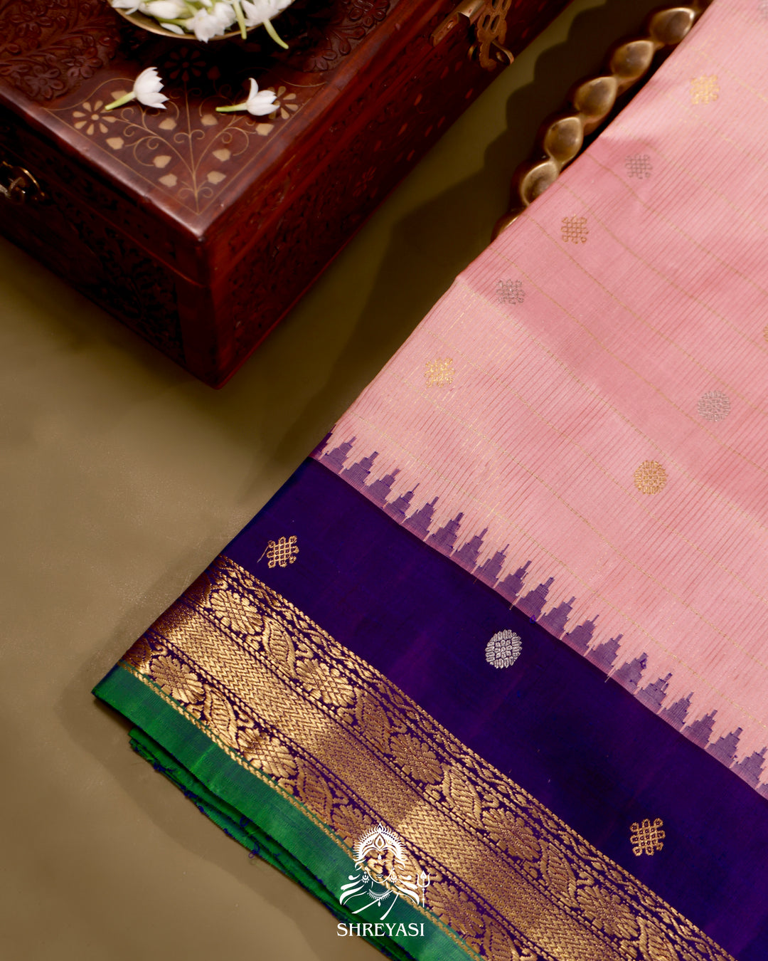 Gadwal Silk Saree with Kuttu Korvai Border and Contrast Checked Blouse