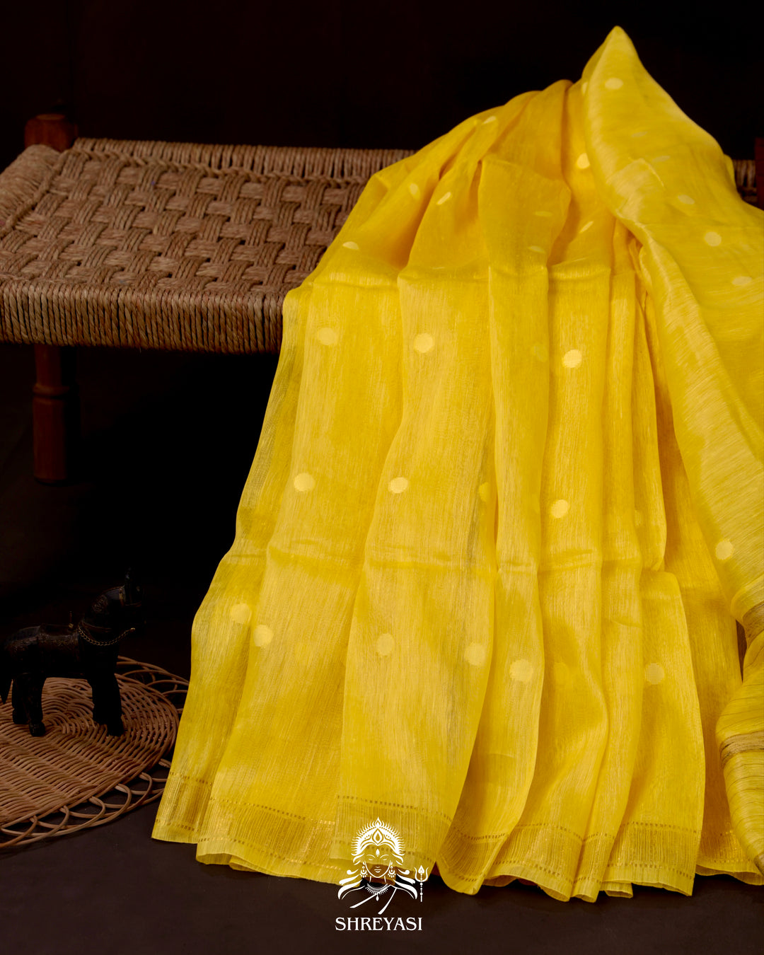 Handloom Pure Linen Saree with Zari Border