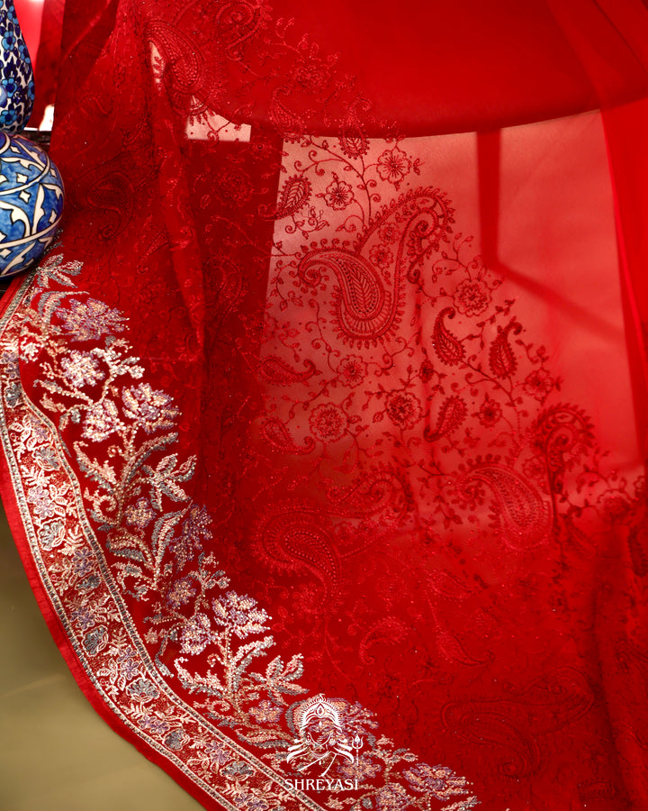 Georgette Saree with Thread Embroidery