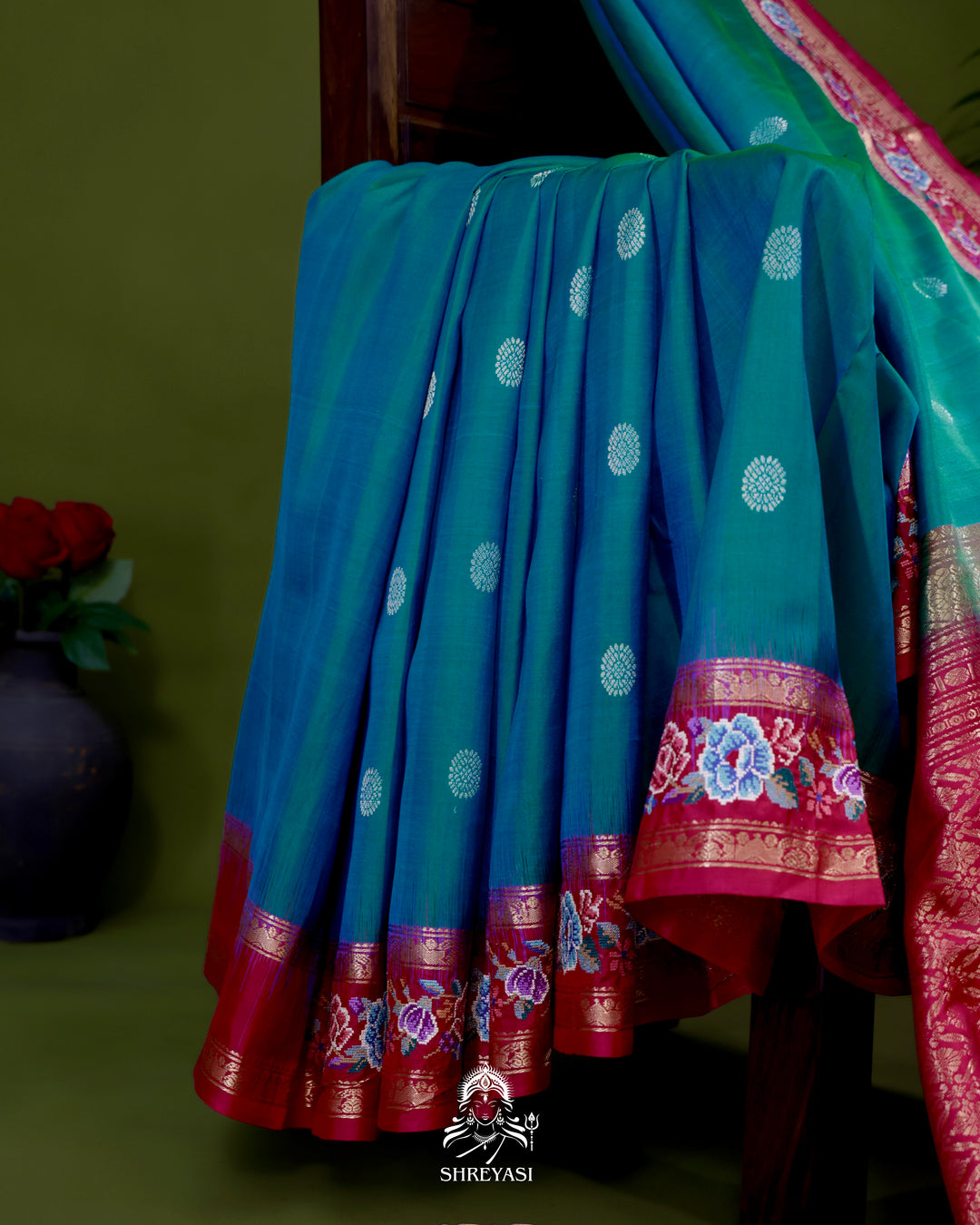 Handloom Pure Kanjivaram Silk Saree with Petit Point Embroidered Borders