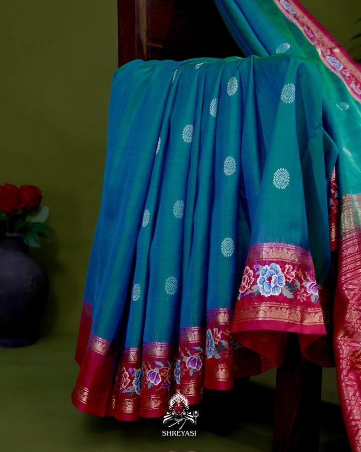 Handloom Pure Kanjivaram Silk Saree with Petit Point Embroidered Borders