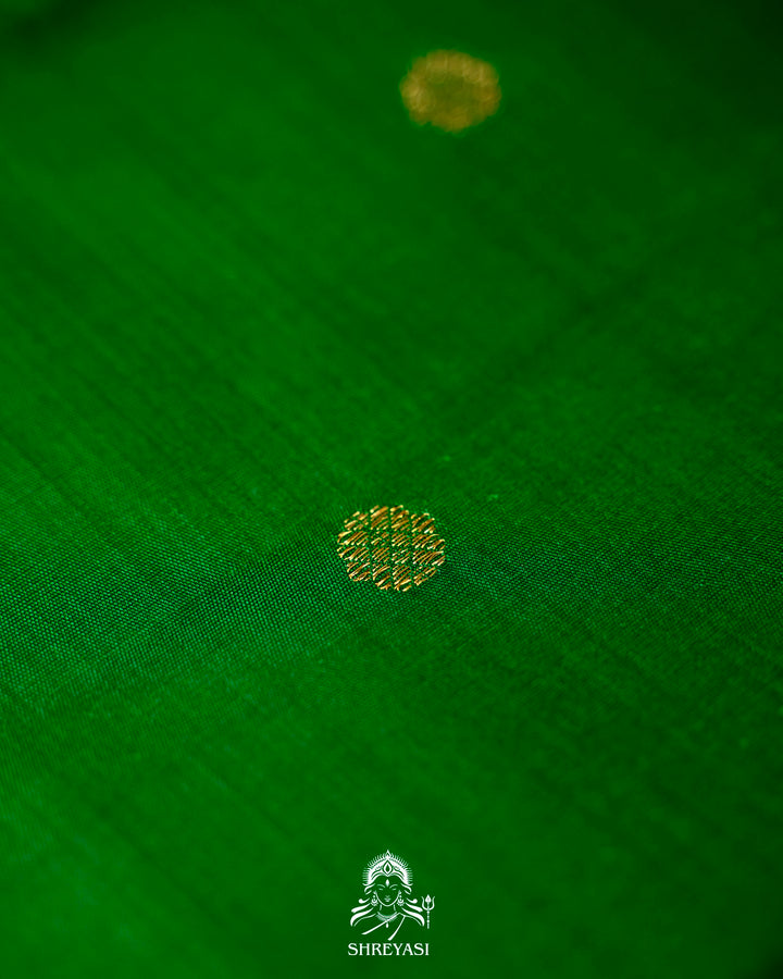 Handloom Pure Kanjivaram Silk Saree in Real Zari in Emerald Green with Kumkum Red Korvai Border